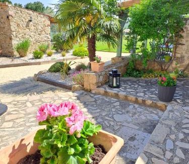 Malleval Cama Y Desayuno | Domaine Saint Claude - Gîte , Chambres d'hôtes & hébergement insolite