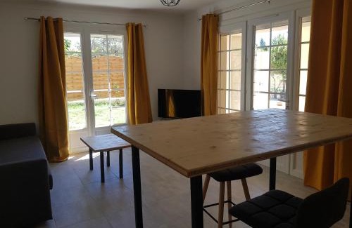 Monteux Casa | Domaines des confines