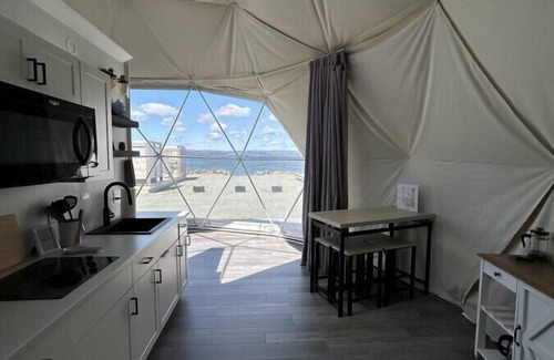 West Bay Cabina | Dome 4 · Lakeside Luxury Dome Experience With Hot Tub