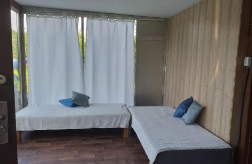 Ilawa Cabina | Domek letniskowy na Mazurach nad stawem