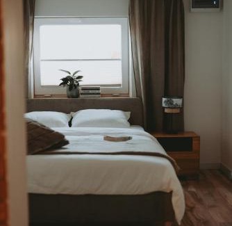 Nowe Miasto Apartamento | Domek Sielsko z kominkiem i jacuzzi godzinę od Warszawy