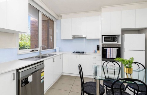 St. Kilda East Apartamento | Domi Rentals - The Alma Apartment