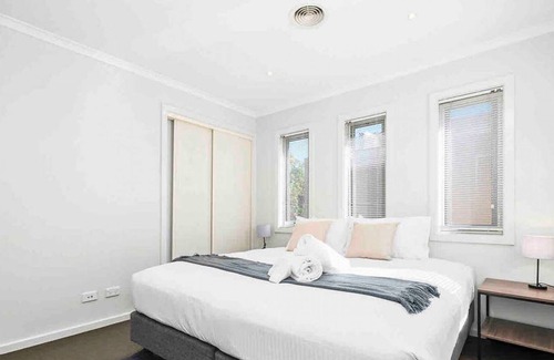 Clayton Casa | Domi Rentals - The Bett Residence (Walk to Monash)