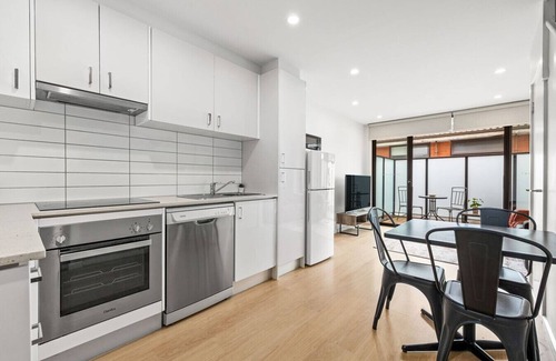 St. Kilda East Apartamento | Domi Rentals - The Carlisle Apartments