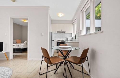St. Kilda East Apartamento | Domi Rentals - The Carlisle Apartments