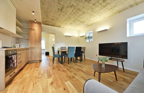 Old Town Apartamento | Domillion 3bdr Rooftop Terrace, AC, P369