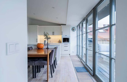 Old Town Apartamento | Domillion Amazing 3bdr Penthouse with Terrace MZ28