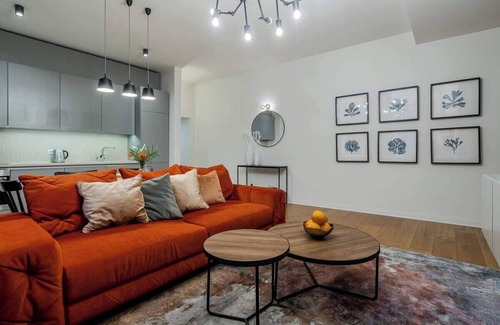 Old Town Apartamento | Domillion New City Hall Duplex D11C for 12 ppl!