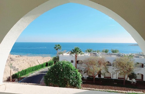 Sharm El Sheikh Hotel | Room in Domina coral bay Sultan