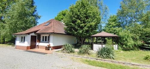 Mirsk Casa | Domki nad strumykiem