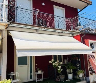 Sesto Calende Apartamento | Domus Eleonora tra Laghi e Malpensa MXP