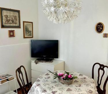 Sesto Calende Apartamento | Domus Eleonora tra Laghi e Malpensa MXP