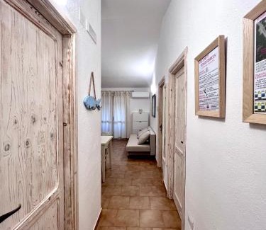 Porto Pollo Apartamento | DOMUS HENRICUS -THREEROOM APARTMENT IN PORTO POLLO 400 Meters from the sea
