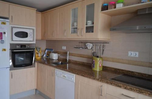 Oeste Apartamento | DOMUS SALAMANCA. MELCHOR CANO. Centro. 4 dormitorios