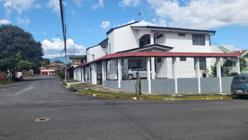 Alajuela Apartamento | Don Carlos Place UPPER UNIT