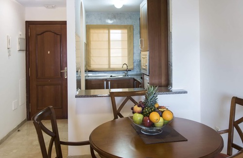 Puerto de la Duquesa Apartamento | Don Juan Beach Resort