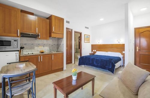 Puerto de la Duquesa Apartamento | Don Juan Beach Resort