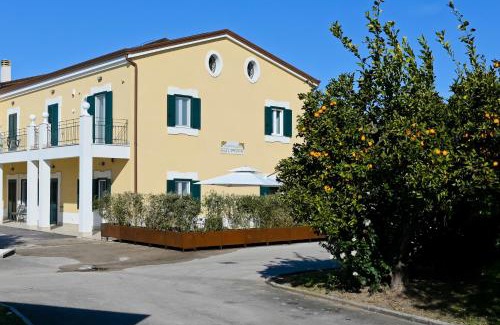Capua Cama Y Desayuno | DON PEPPE ROOMS : Villaggio Green