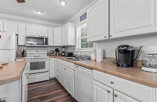 Myrtle Beach Casa | Don't Worry Beach Happy, Newly Remodeled