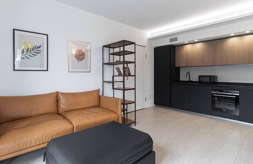 Monza Apartamento | Donizetti 61 - One Bedroom Apartment, Sleeps 3