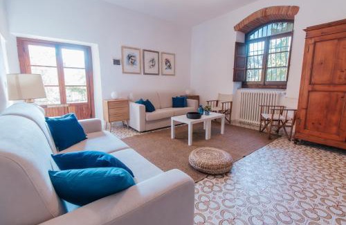 Puliciano Casa | DONNA LAURA - Holiday Home