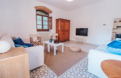 Puliciano Casa | DONNA LAURA - Holiday Home