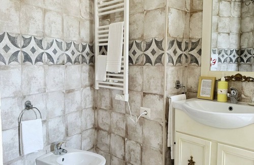 Bisceglie Cama Y Desayuno | Donna Lucrezia B&B - Boutique Hotel Style