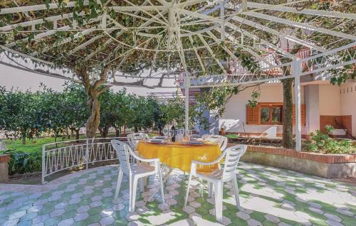 Sant'Onofrio Casa | Donna Melania House