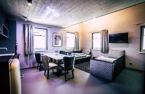Soell Apartamento | DONT STOP ME NOW 3 Bedrooms - Boutique Apartments OLD SCHOOL