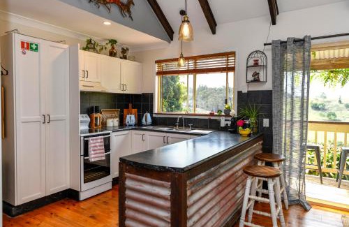 Beechmont Casa | Doomben Ridge Farm House