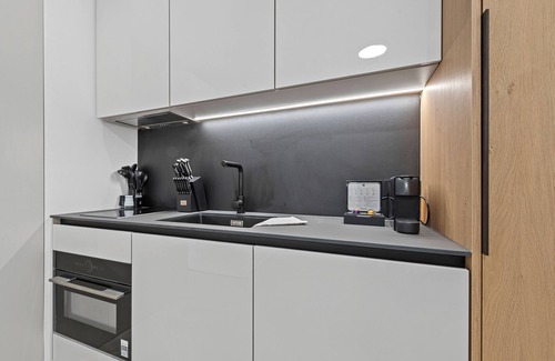 Roßau Apartamento | Door No. 5 by GT7 Hospitality