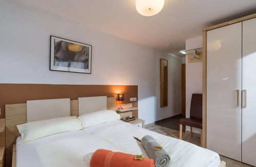 Scheffau am Wilden Kaiser Cabaña | Doppelzimmer mit Bad ÜF - Haus Romeo - Alpine Gay Resort