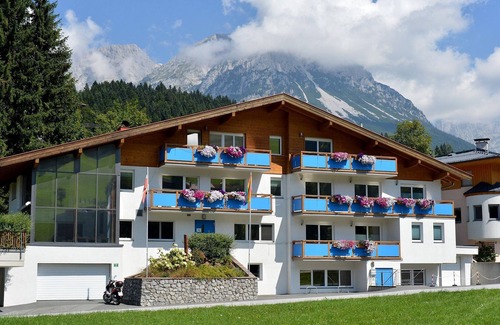 Scheffau am Wilden Kaiser Cabaña | Doppelzimmer mit Gemeinschaftsbad - Haus Romeo - Alpine Gay Resort