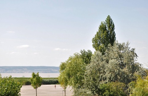Podersdorf am See Casa | Doppelzimmer, Stehbakon, Seitl. Seeblick - Seehotel Herlinde