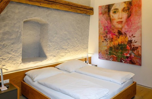Enns Casa | Doppelzimmer, Dusche, WC - Appartement-hotel GH Zum Goldenen Schiff