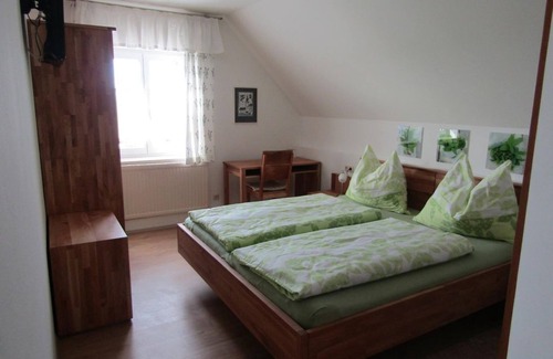 Welten Otro | Doppelzimmer mit Zusatzbett - Urlaub am Bauernhof, Cziglar-benko