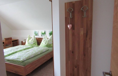 Welten Otro | Doppelzimmer mit Zusatzbett - Urlaub am Bauernhof, Cziglar-benko