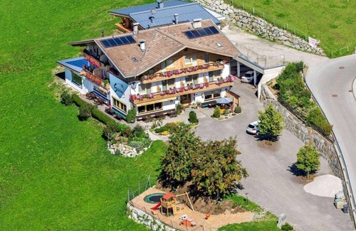 Weerberg Apartamento | Doppelzimmer mit Balkon - Ferienpension Steiner