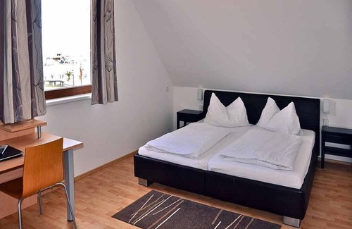 Rust Cama Y Desayuno | Doppelzimmer mit Du/wc - Hotel am See Rust