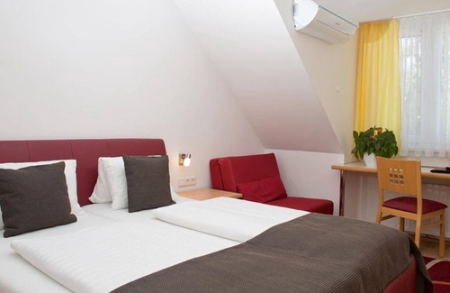 Rust Cama Y Desayuno | Doppelzimmer mit Du/wc - Hotel am See Rust