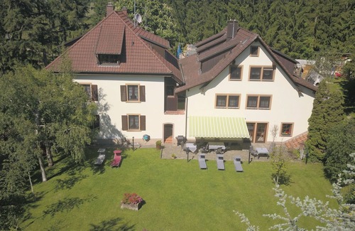 Staufen im Breisgau Apartamento | Doppelzimmer mit Dusche und WC