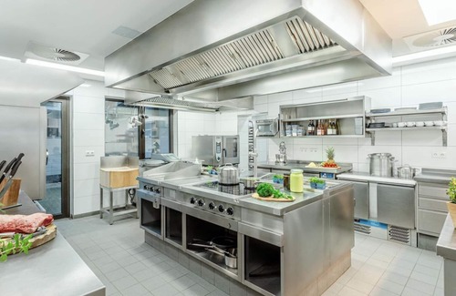Neroth Casa | Doppelzimmer Plus Standard inkl.Frühstück - Zur Neroburg, Hotel Restaurant