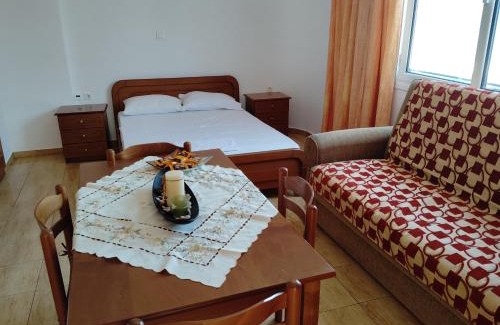 Neapoli Apartamento | Dora and Sandy apartments