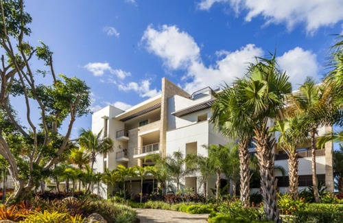 Dorado Pueblo Condominio | Dorado Beach, a Ritz Carlton Reserve Residence 2BD Mid-Level Beachfront