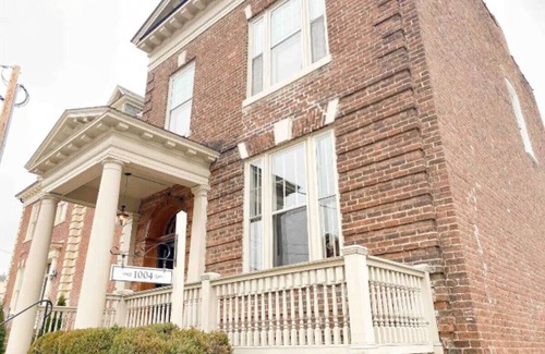Court House Hill Casa | Dorchester- 2 King beds in downtown Lynchburg!