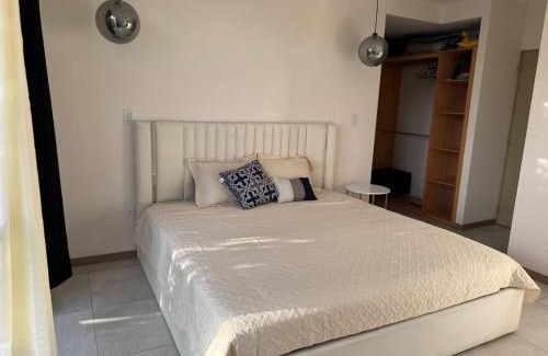 San Salvador Casa | Dormitorio con baño privado es Tu descanso en el corazón de San Salvador