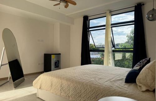 San Salvador Casa | Dormitorio con baño privado es Tu descanso en el corazón de San Salvador