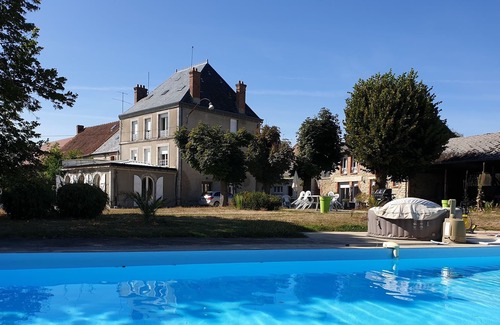 Bussiere-Dunoise Cama Y Desayuno | Dormitory at Domaine de la Caure