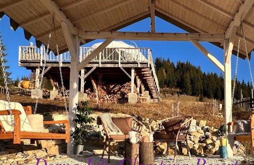 Dorna Candrenilor Otro | Dorna Iglu Luxury Glamping Resort
