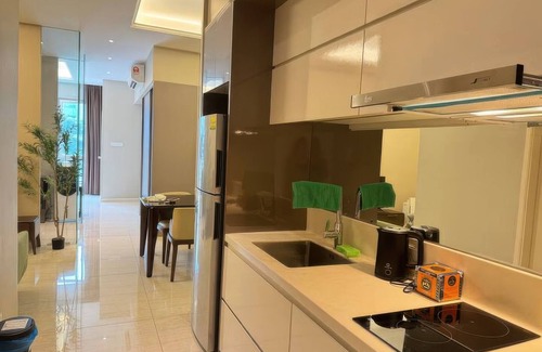 Sri Hartamas Condominio | Dorsett Hartamas SkyPool & Chill